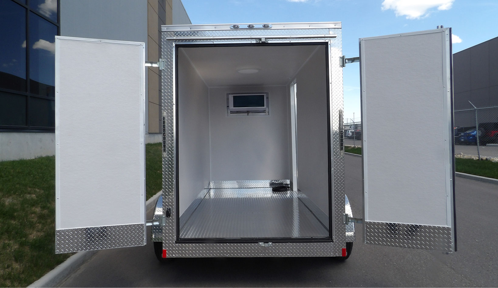 Trailer cooler